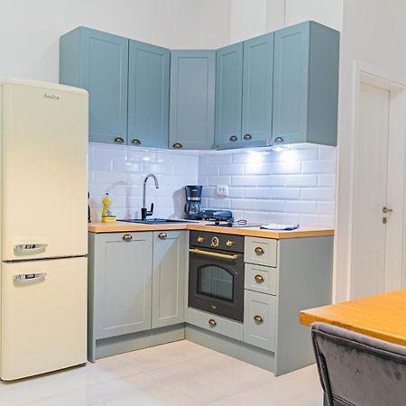 Apartman Lena Centar Bol Exteriör bild